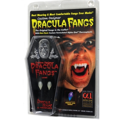 Dracula Fangs Med Clam Shell